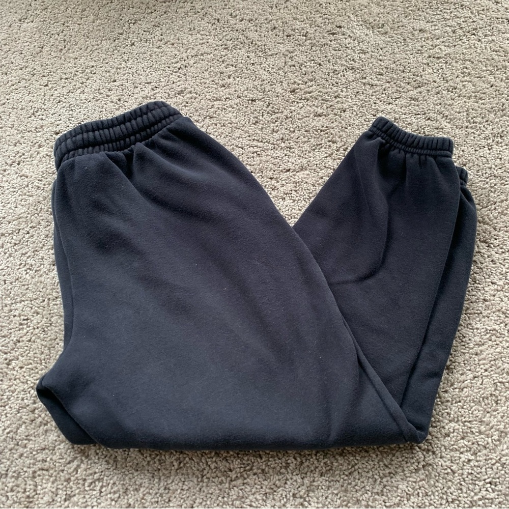 Fabletics Black Jogger Sweatpants Size Medium - image 2